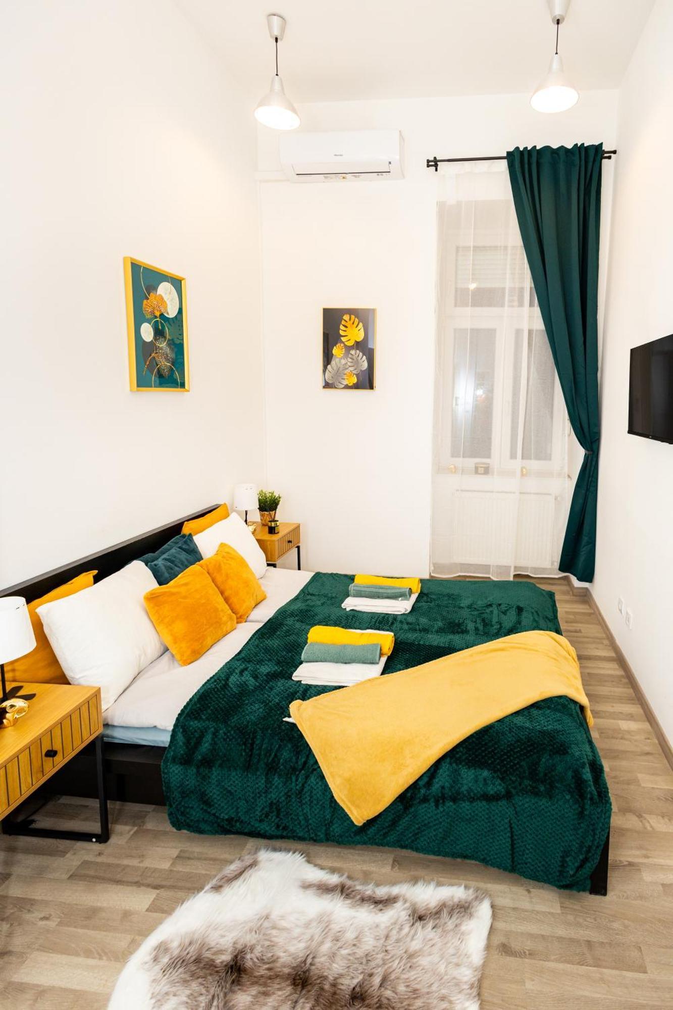 Golden Sun At Buda Castle Appartement *